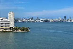 1300 Brickell Bay Dr, Miami, FL 33131 - Photo 1