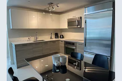 1300 Brickell Bay Dr #2010, Miami, FL 33131 - Photo 7