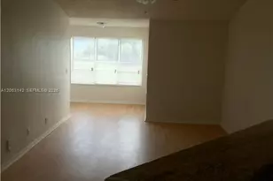 3350 N Pinewalk Dr N, Margate, FL 33063 - Photo 5