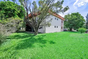 13980 NE 2nd Ct, Miami, FL 33161 - Photo 25