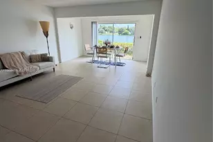 873 NE 195th St, Miami, FL 33179 - Photo 5