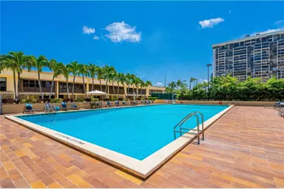 1901 Brickell Ave #B512, Miami, FL 33129 - Photo 37