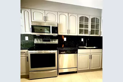 1901 Brickell Ave #B512, Miami, FL 33129 - Photo 13