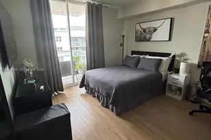 5077 NW 7th St, Miami, FL 33126 - Photo 9