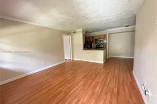 721 NW 104th Ave, Pembroke Pines, FL 33026 - Photo 19