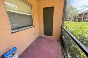 721 NW 104th Ave, Pembroke Pines, FL 33026 - Photo 23