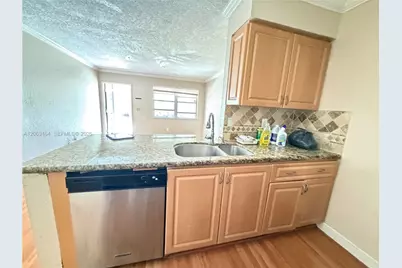 721 NW 104th Ave #101, Pembroke Pines, FL 33026 - Photo 7