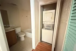 721 NW 104th Ave, Pembroke Pines, FL 33026 - Photo 9