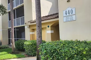 440 S Park Rd, Hollywood, FL 33021 - Photo 1