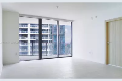 1000 Brickell Plz #4205, Miami, FL 33131 - Photo 5