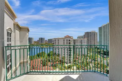 19900 E Country Club Dr #TS16, Aventura, FL 33180 - Photo 37