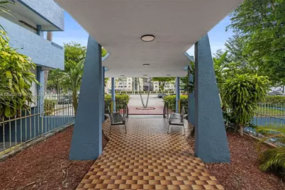 5050 NW 7th St #211, Miami, FL 33126 - Photo 3