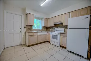715 N 58th Ave, Hollywood, FL 33021 - Photo 3