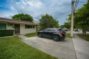 715 N 58th Ave, Hollywood, FL 33021 - Photo 5