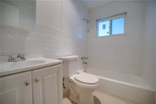 715 N 58th Ave, Hollywood, FL 33021 - Photo 15
