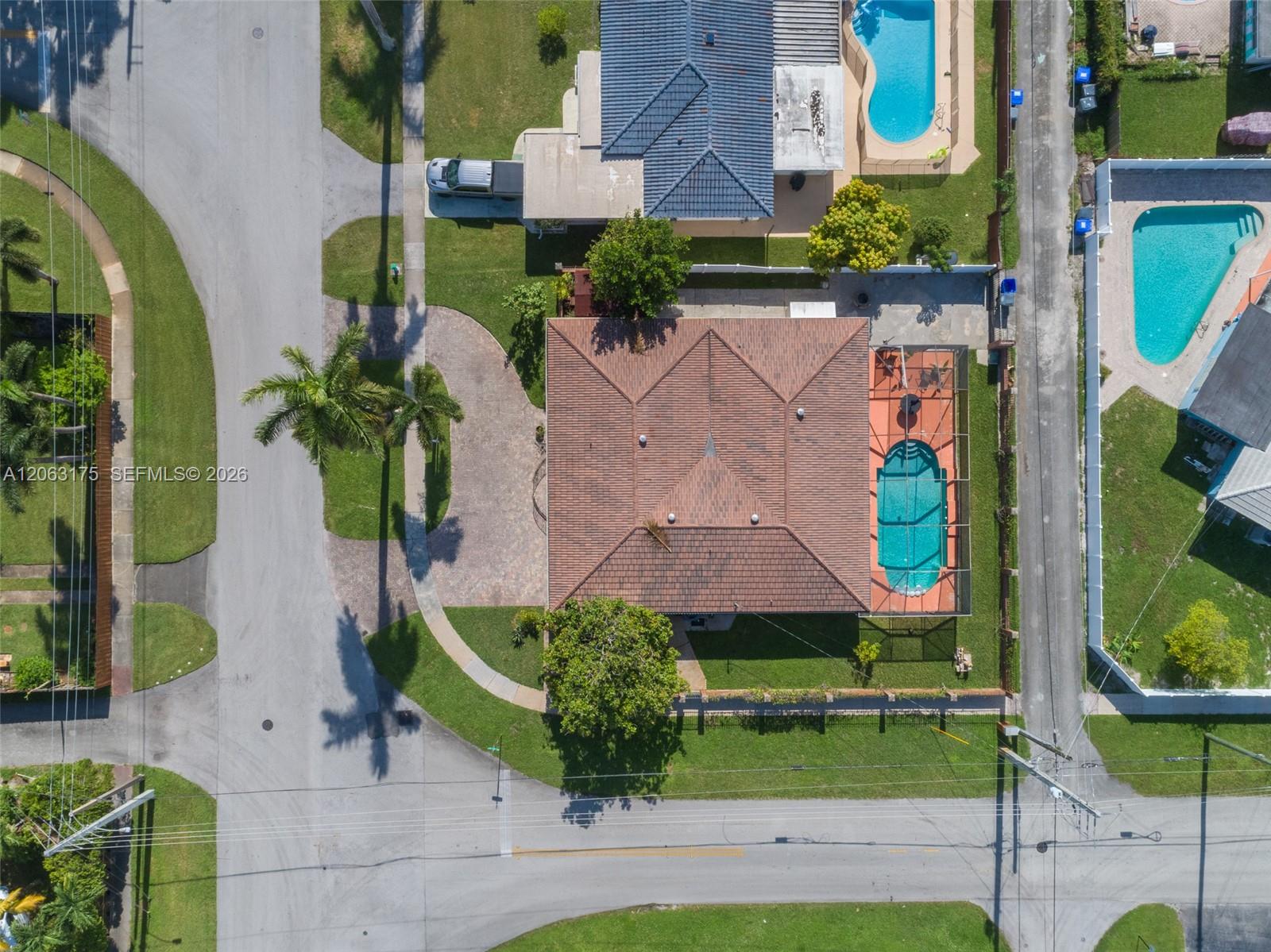 3134 Pierce St - 3134 Pierce St, Hollywood, FL 33021 Luxury Property | Jose Angel Pina