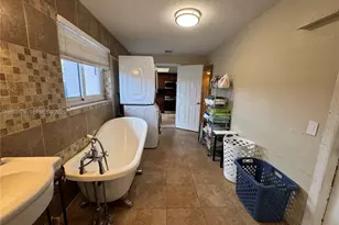 1660 NE 25th Ave, Pompano Beach, FL 33062 - Photo 31