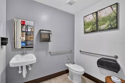 Profitable Restaurant in East Fort Lauderdale, Florida City, FL 33306 - Photo 15