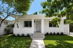 812 NW 67th St, Miami, FL 33150 - Photo 1