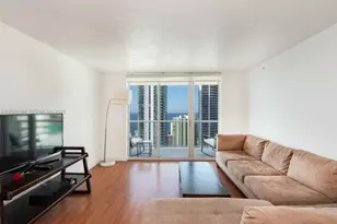 1155 Brickell Bay Dr, Miami, FL 33131 - Photo 7