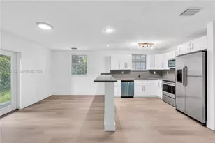 140 NW 70th St, Miami, FL 33150 - Photo 21