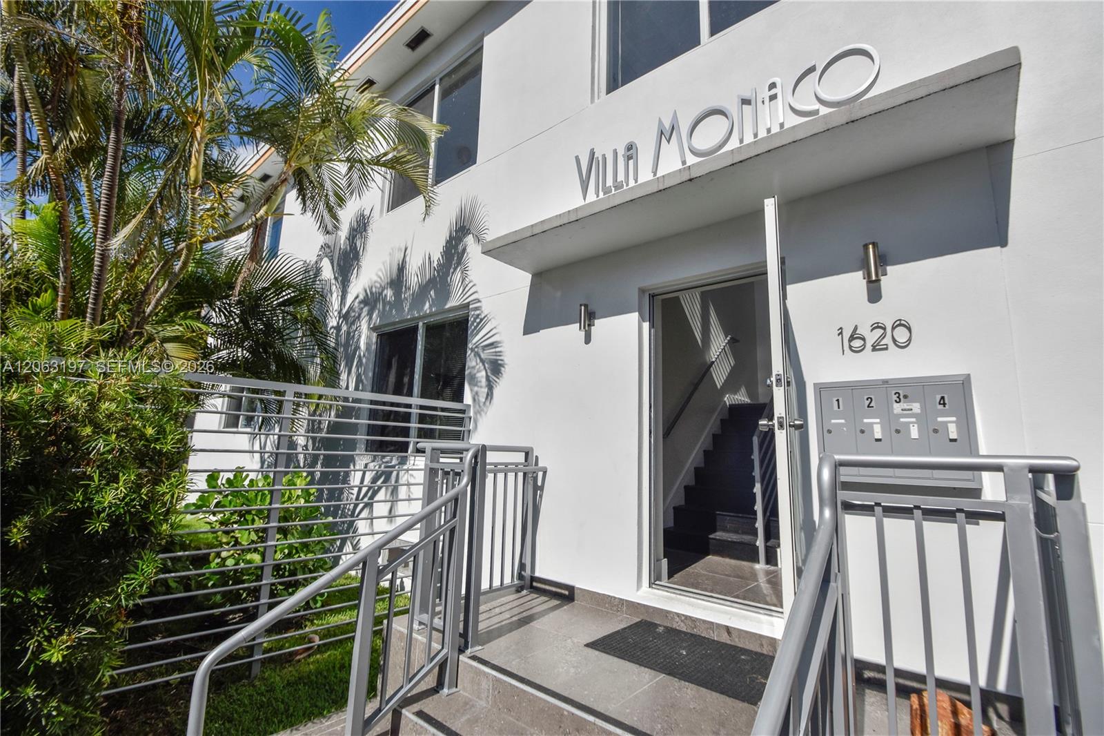 1620 Bay Rd - 1620 Bay Rd, Miami Beach, FL 33139 Luxury Property | Jose Angel Pina