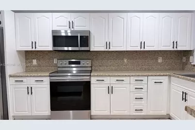 2020 Andromeda Ln #2020, Weston, FL 33327 - Photo 5