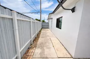 18150 NW 82nd Ave, Hialeah, FL 33015 - Photo 31