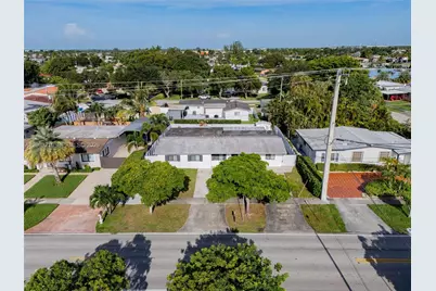 18150 NW 82nd Ave, Hialeah, FL 33015 - Photo 3