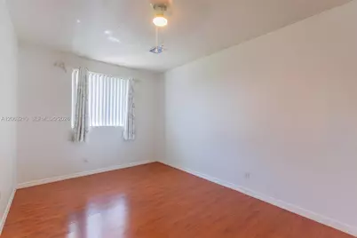 18150 NW 82nd Ave, Hialeah, FL 33015 - Photo 33