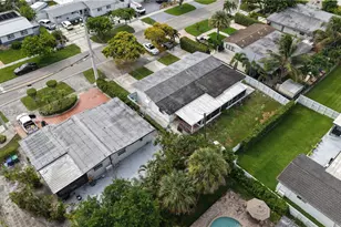 18150 NW 82nd Ave, Hialeah, FL 33015 - Photo 35