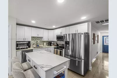 3701 NW 114th Ave, Coral Springs, FL 33065 - Photo 7
