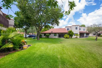 8987 W Sunrise Blvd, Plantation, FL 33322 - Photo 29