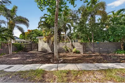 732 NW 18th St, Fort Lauderdale, FL 33311 - Photo 3
