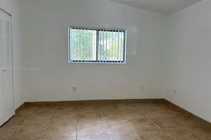 9491 S Palm Cir S, Pembroke Pines, FL 33025 - Photo 7