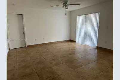 9491 S Palm Cir S #203, Pembroke Pines, FL 33025 - Photo 3