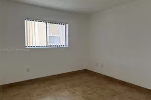 9491 S Palm Cir S, Pembroke Pines, FL 33025 - Photo 11