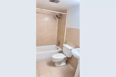 10421 N Kendall Dr #C201, Miami, FL 33176 - Photo 9