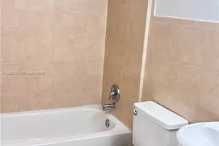 10421 N Kendall Dr, Miami, FL 33176 - Photo 9