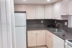 10421 N Kendall Dr, Miami, FL 33176 - Photo 5
