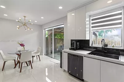 10151 NW 32nd Ter #., Doral, FL 33172 - Photo 17