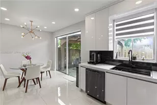 10151 NW 32nd Terrace, Doral, FL 33172 - Photo 17