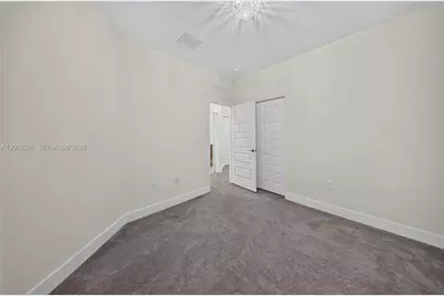 4745 NW 83rd Pkwy, Doral, FL 33166 - Photo 25