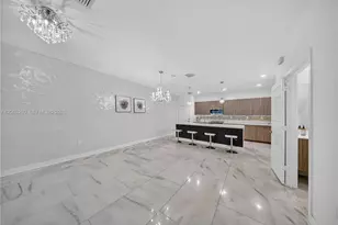 4745 NW 83rd Pkwy, Doral, FL 33166 - Photo 5