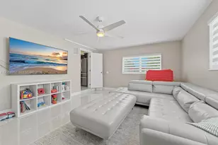 8625 SW 42nd St, Miami, FL 33155 - Photo 11