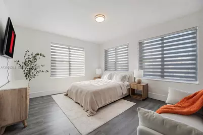 301 SW 10th Ave #4, Miami, FL 33130 - Photo 9