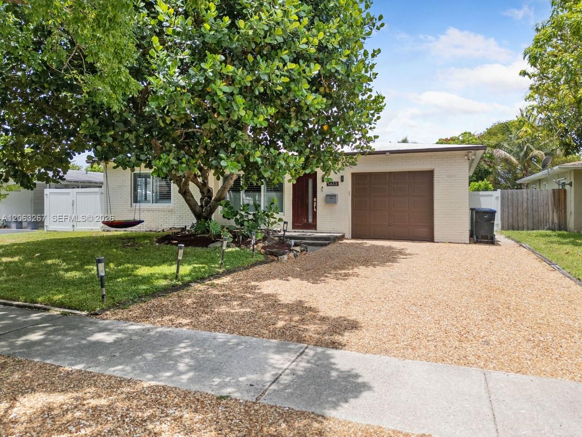 1433 NE 17th Way - 1433 NE 17th Way, Fort Lauderdale, FL 33304 Luxury Property | Jose Angel Pina