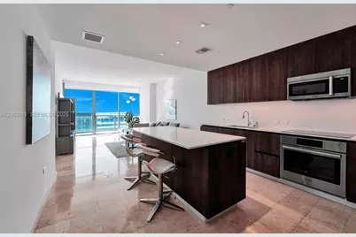 88 SW 7th St #2106, Miami, FL 33130 - Photo 5
