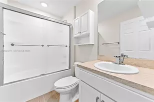 361 SW Thornhill Dr, Port Saint Lucie, FL 34984 - Photo 27