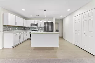 361 SW Thornhill Dr, Port Saint Lucie, FL 34984 - Photo 9